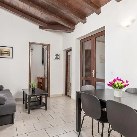 בית נופש Rona Ana *